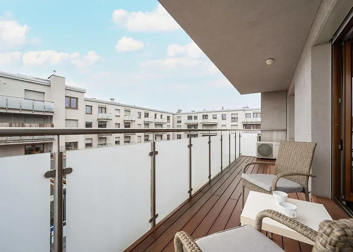 Apartament Nowoczesny Blisko Rzeki We Wrocławiu Z Biurkiem I Parkingiem By Renters *