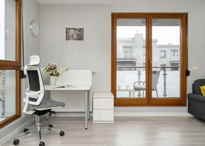 Apartament Nowoczesny Blisko Rzeki We Wrocławiu Z Biurkiem I Parkingiem By Renters *