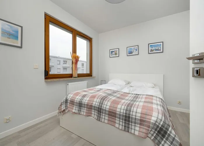 Apartament Nowoczesny Blisko Rzeki We Wrocławiu Z Biurkiem I Parkingiem By Renters