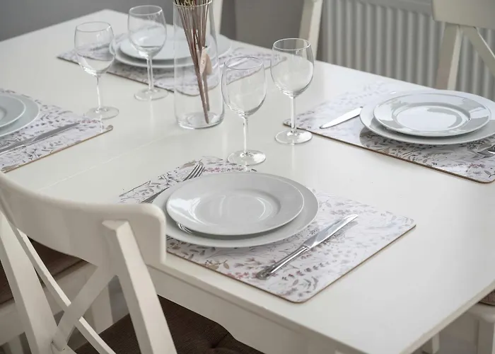 Nowoczesny Blisko Rzeki We Wroclawiu Z Biurkiem I Parkingiem By Renters Daire *